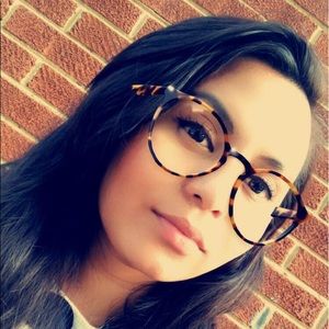 Meet your Posher, Jocelyn